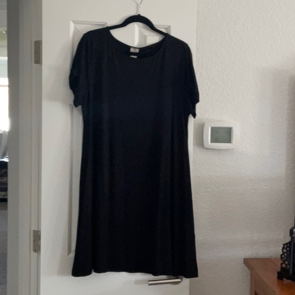 Chicos short basic black dress. Rayon/spandex material.